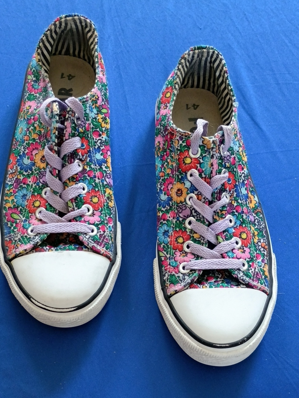 Folk Floral Canvas Sneakers in Pink, Blue, Green